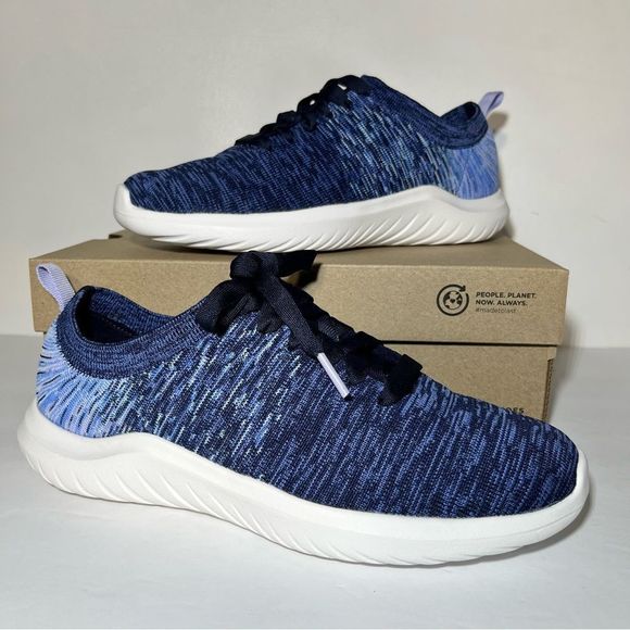 Clarks Shoes - Clarks Cloudsteppers Nova Glint Washable Knit Sneakers